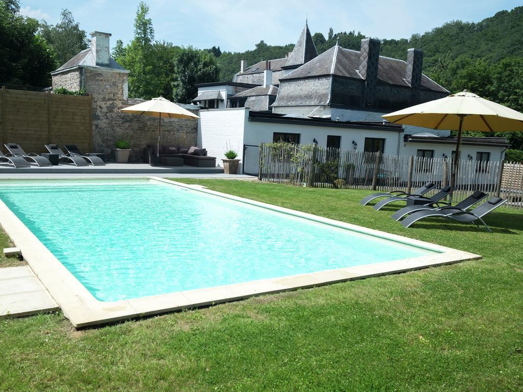 Modern Mansion In Hasti Re Par Del With Pool Villa Hastiere-par-dela Exterior photo