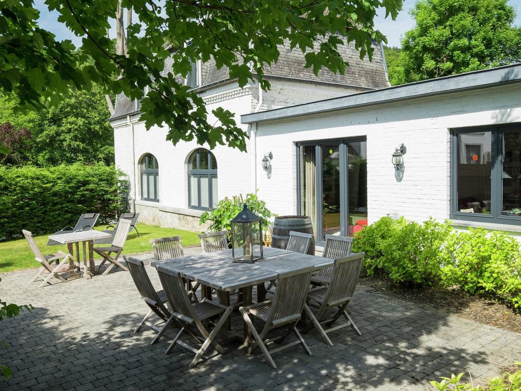 Modern Mansion In Hasti Re Par Del With Pool Villa Hastiere-par-dela Exterior photo