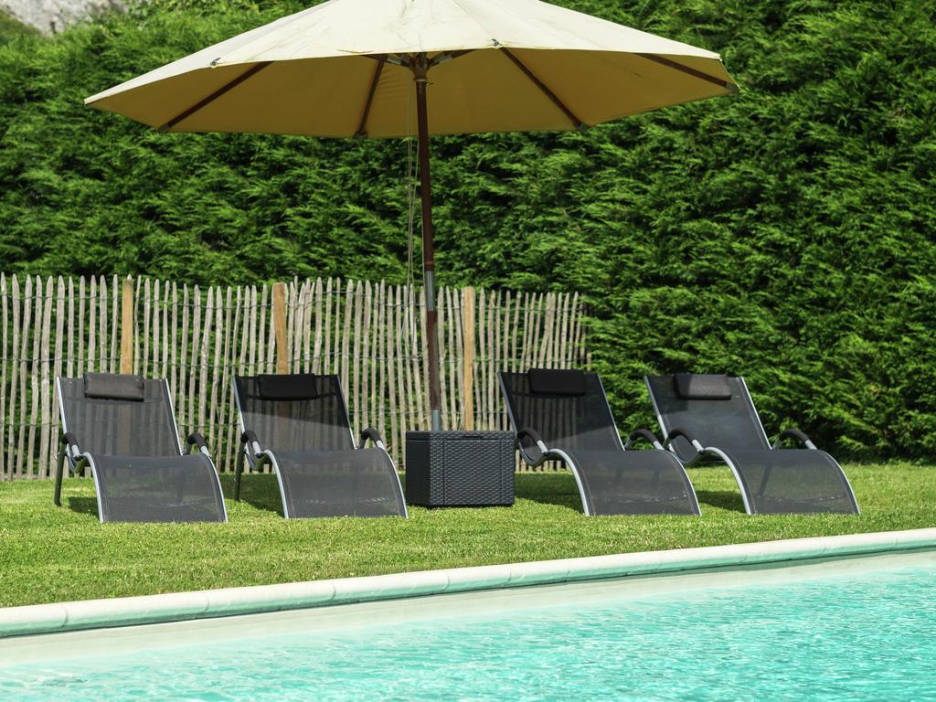 Modern Mansion In Hasti Re Par Del With Pool Villa Hastiere-par-dela Exterior photo